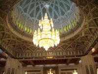 Besuch der Großen Moschee im Oman (Herren-Gebetshalle)