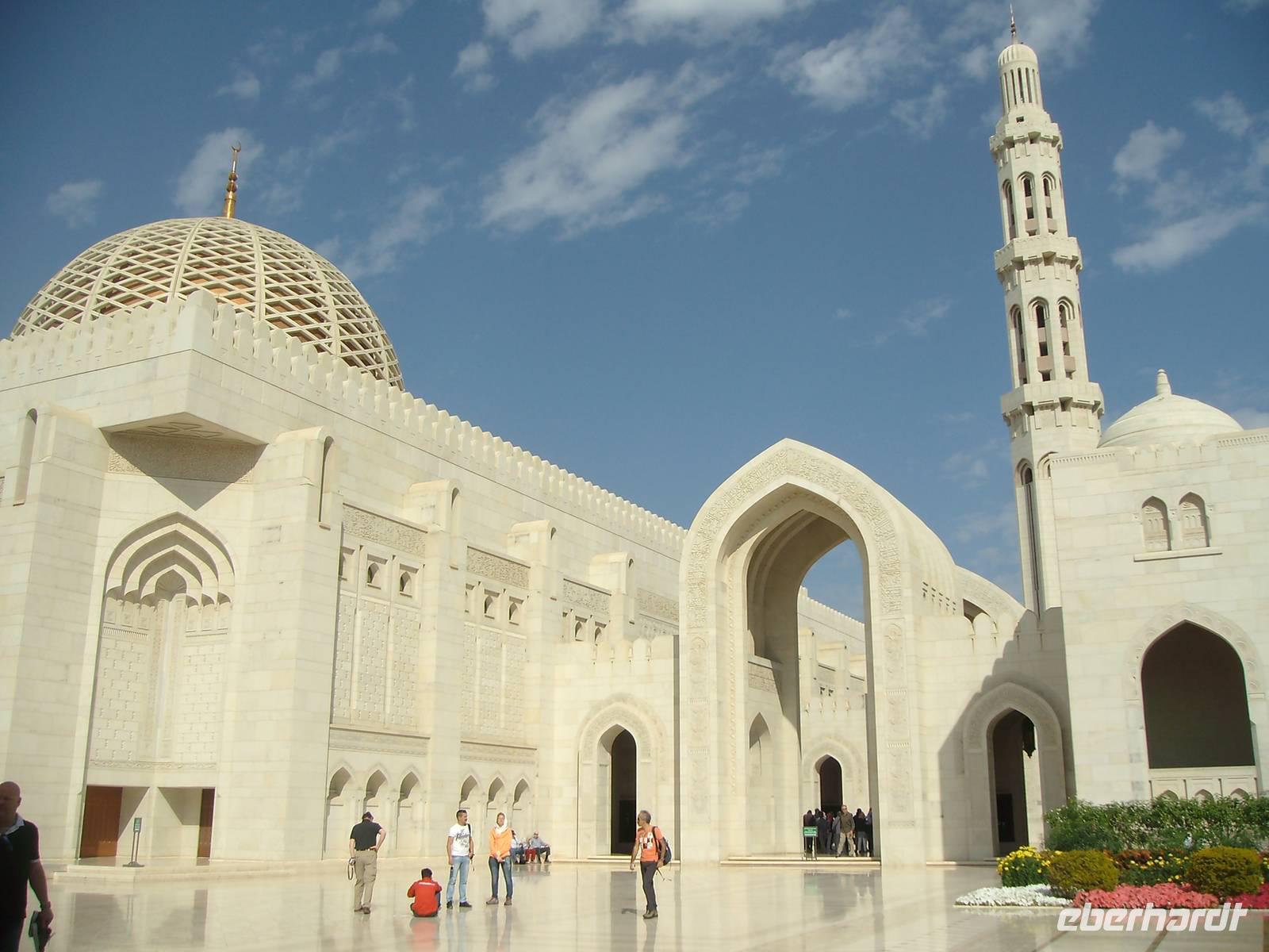 Besuch der Großen Moschee im Oman