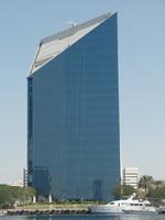 Es wird geputzt in luftiger Höhe