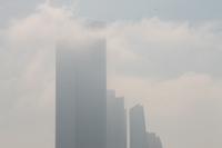 Abu Dhabi Stadtrundfahrt - Heritage Village - Blick auf die Skyline