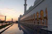 Große Shaikh Zayed Moschee Abu Dhabi - Abendstimmung
