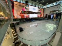 Dubai Mall - Eislaufbahn