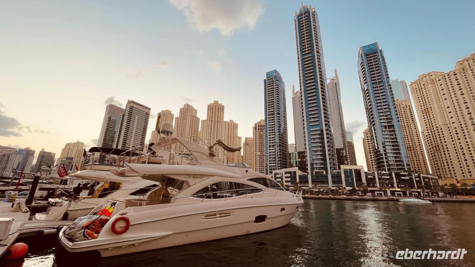 Dubai Marina - Yachtour