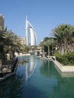 Blick vom Madinat Souk zum Burj al Arab