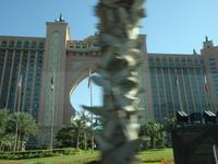 Fahrt vorbei am Atlantis 