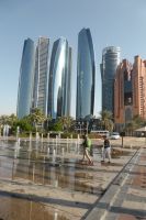 Blick vom Emirates Palace auf die Etihad Towers