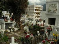 Allerseelen wird an den Gräbern der Verstorbenen begangen