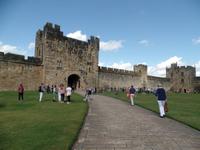 Alnwick Castle, Innenhof