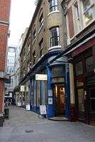 017 Der Eingang zum tropfenden Kessel