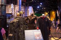 054 – Studio, Kostüme