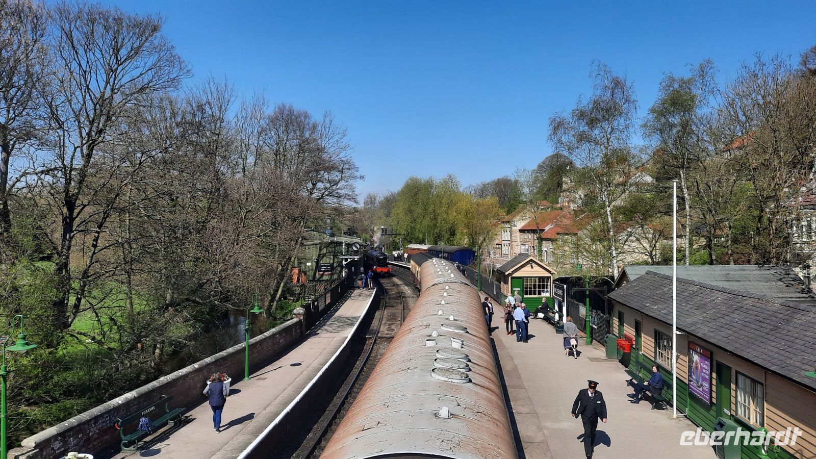 185 – England, Pickering