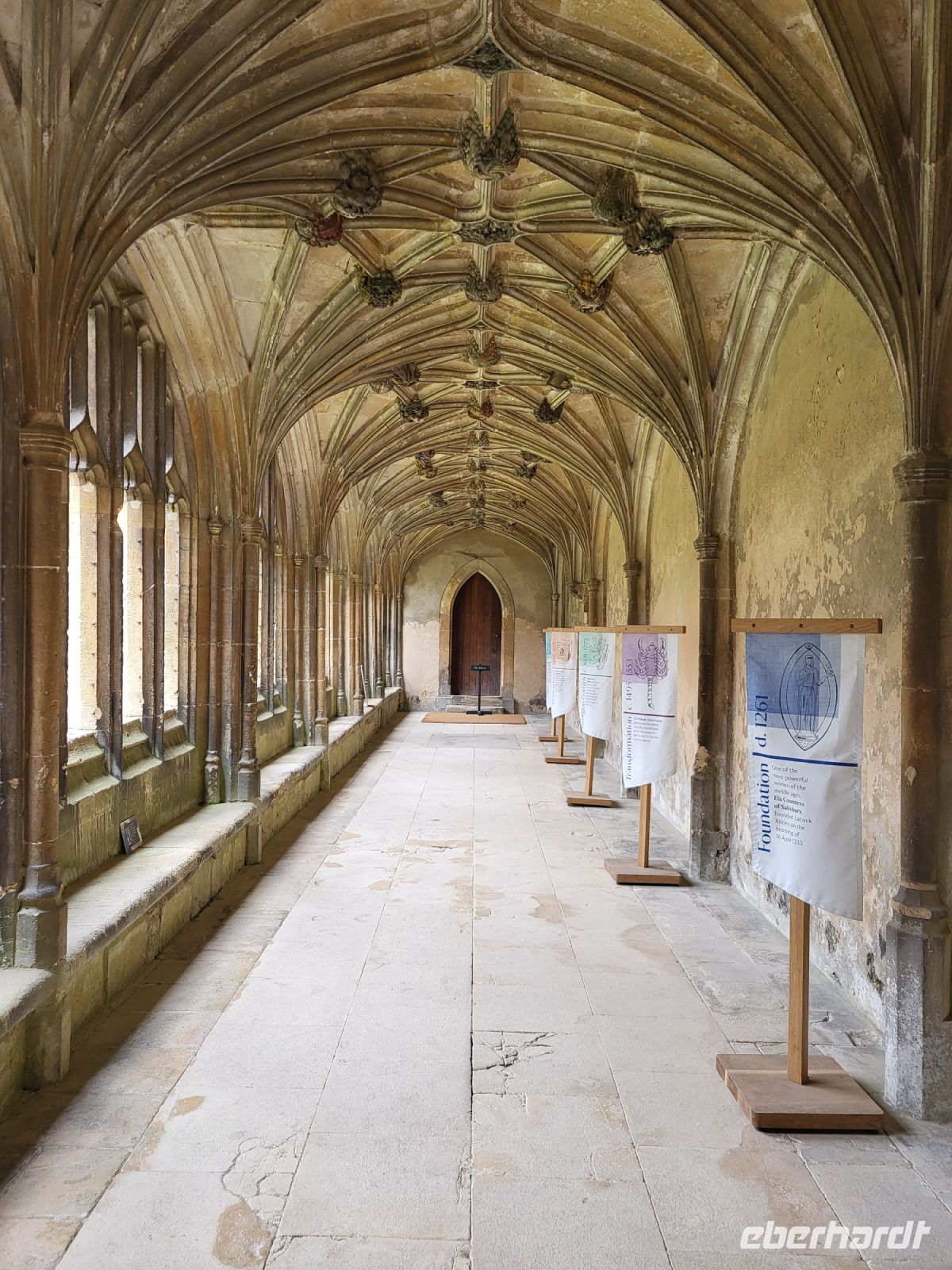 143 – England, Lacock, Abtei