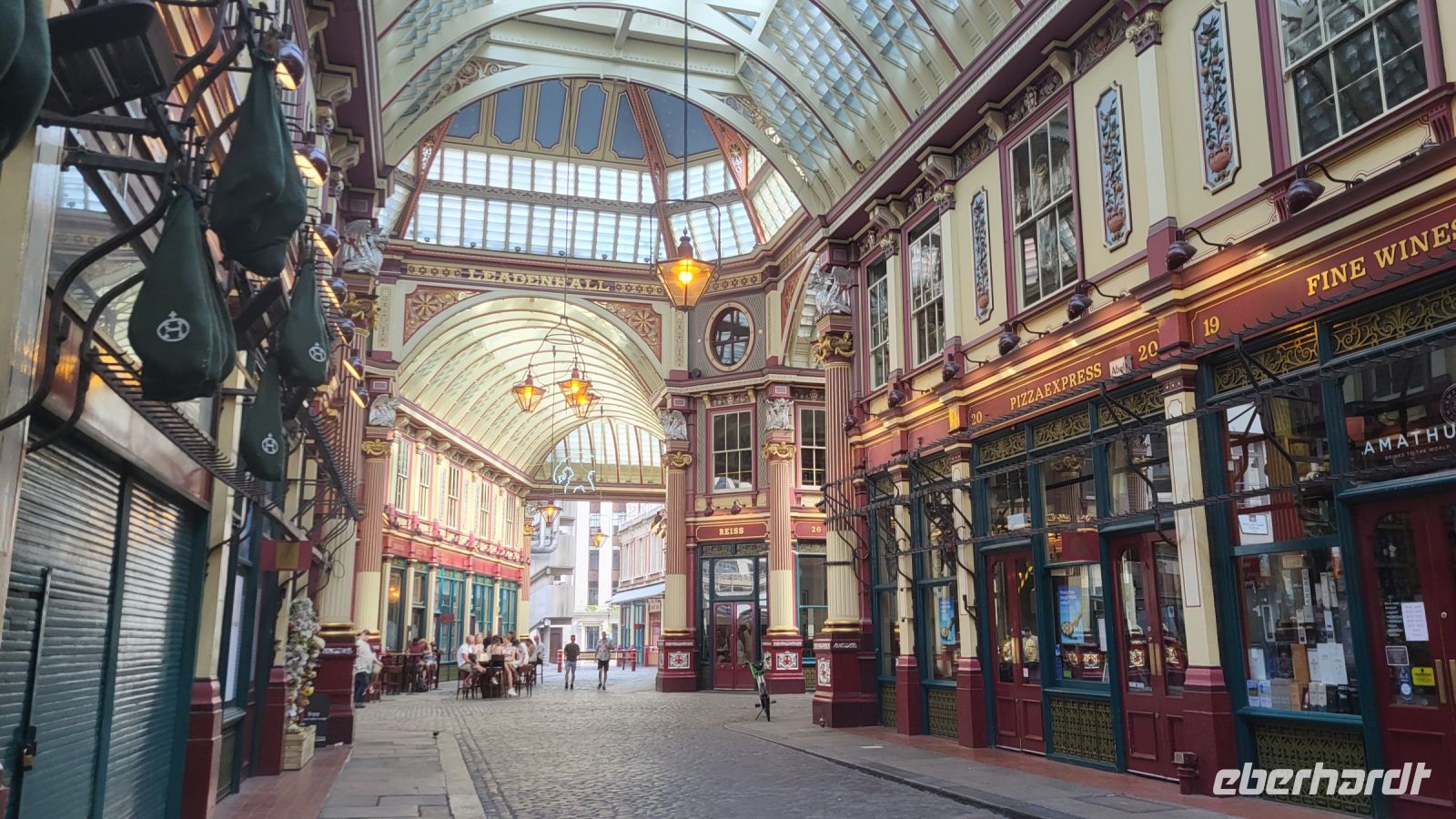 007 – England, London