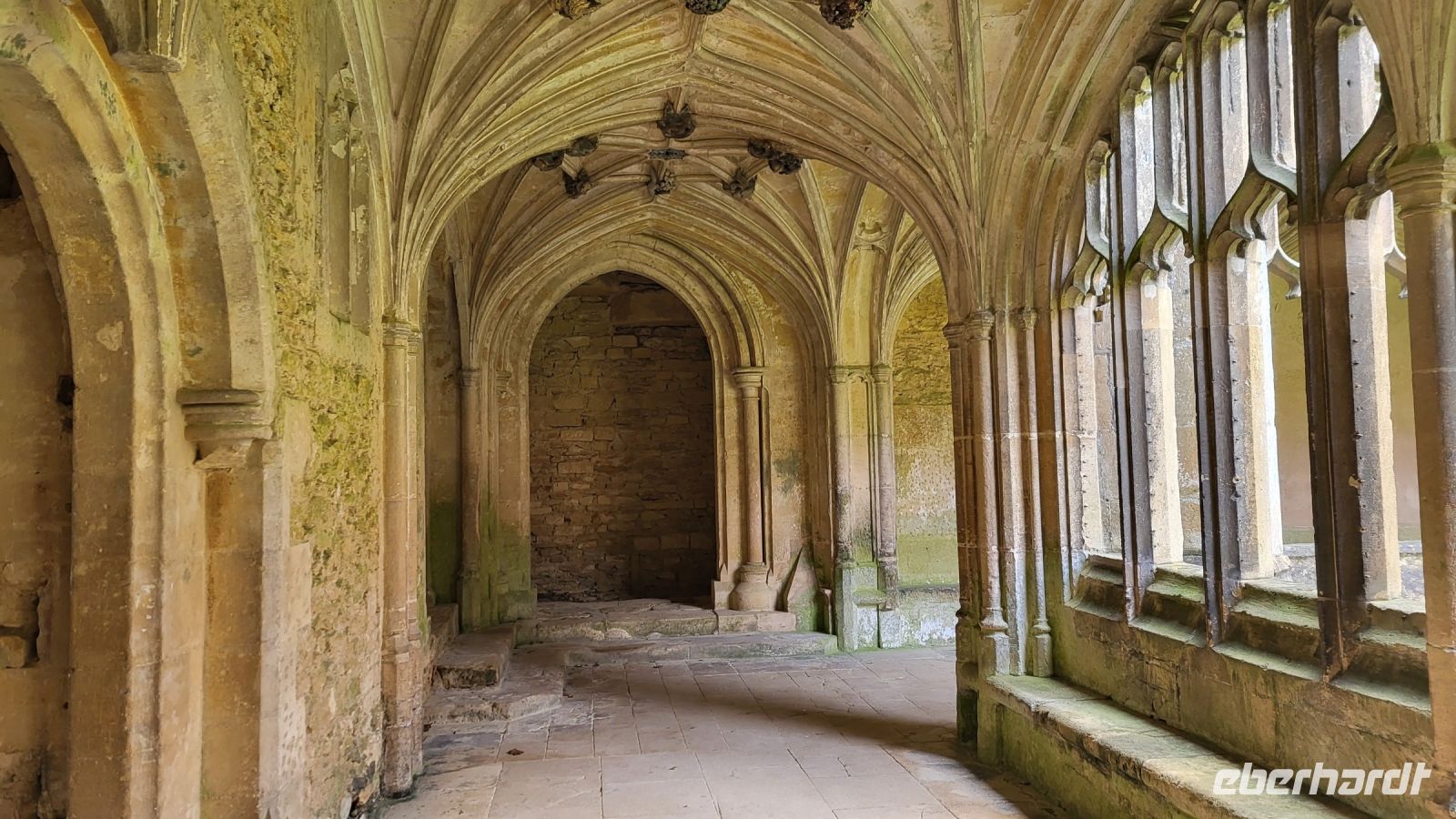 096 – England, Lacock, Abbey