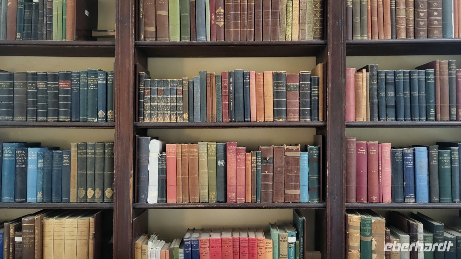 099 – England, Lacock, Abbey