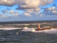 DFDS. Wellen bei der Einfahrt nach Amsterdam.