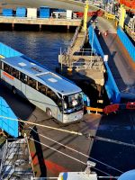 Harwich. Unser Bus fährt auf die Fähre
