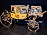 Alnwick Castle. State Coach of the Duke of Northumberland (1825)
