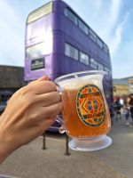 Warner Bros. Filmstudio. Butterbeer am Fahrenden Ritter. Cheers!