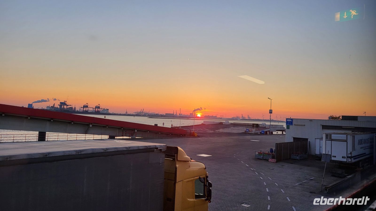 002  Hook of Holland Fährhafen