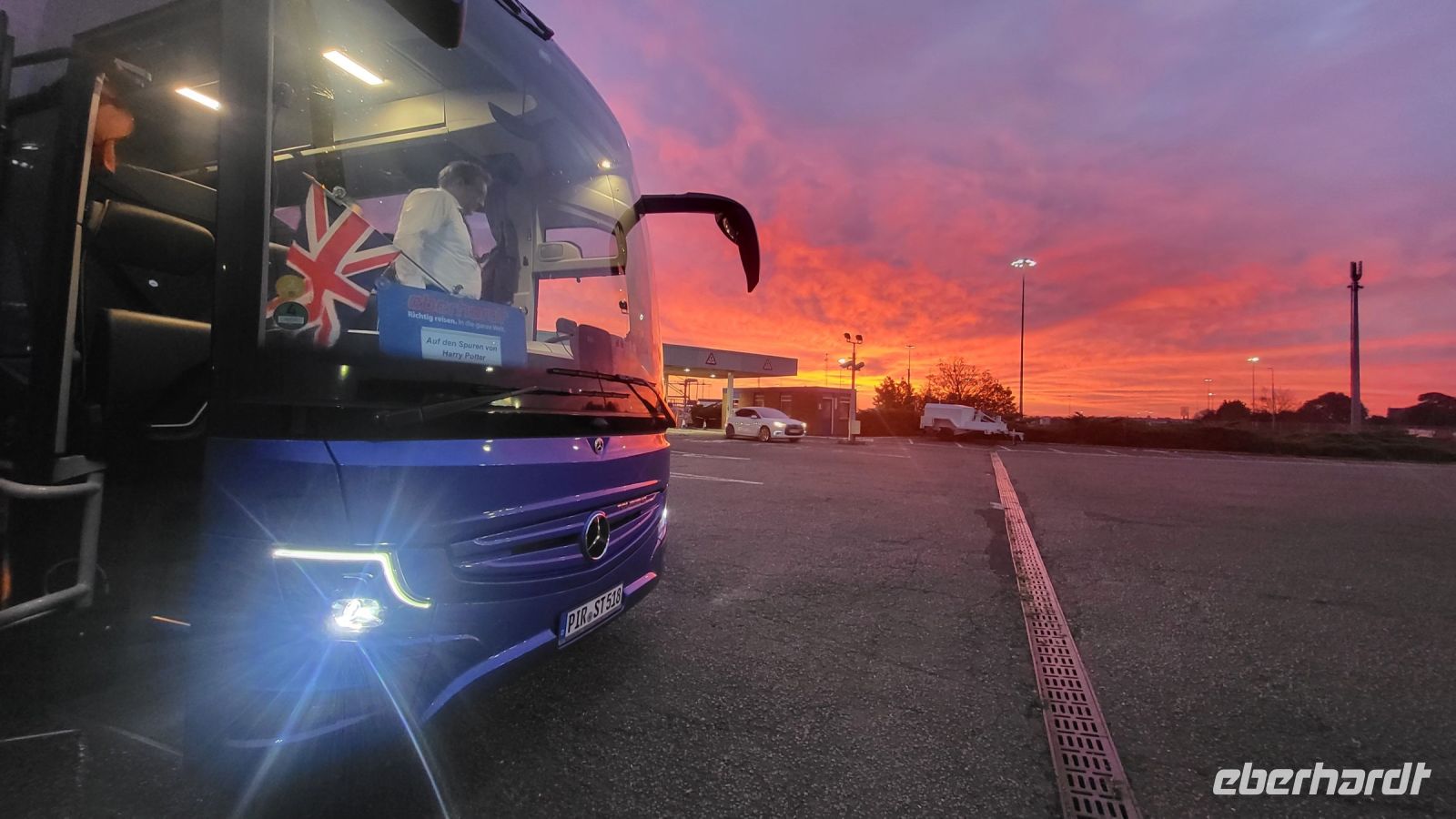 004  Eberhardt Reisebus am Hafen von Harwich