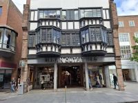 großes Fachwerkhaus in der Innensdtadt von Exeter