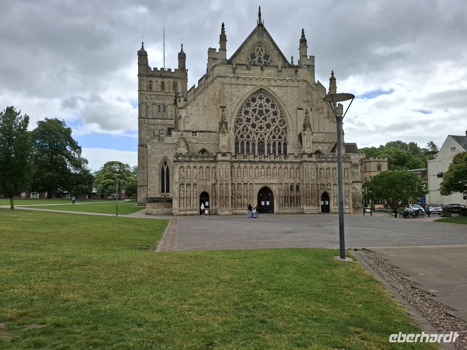 Die vorgesetzte Schirmfassade - Westfassade von Exeter Cathedral