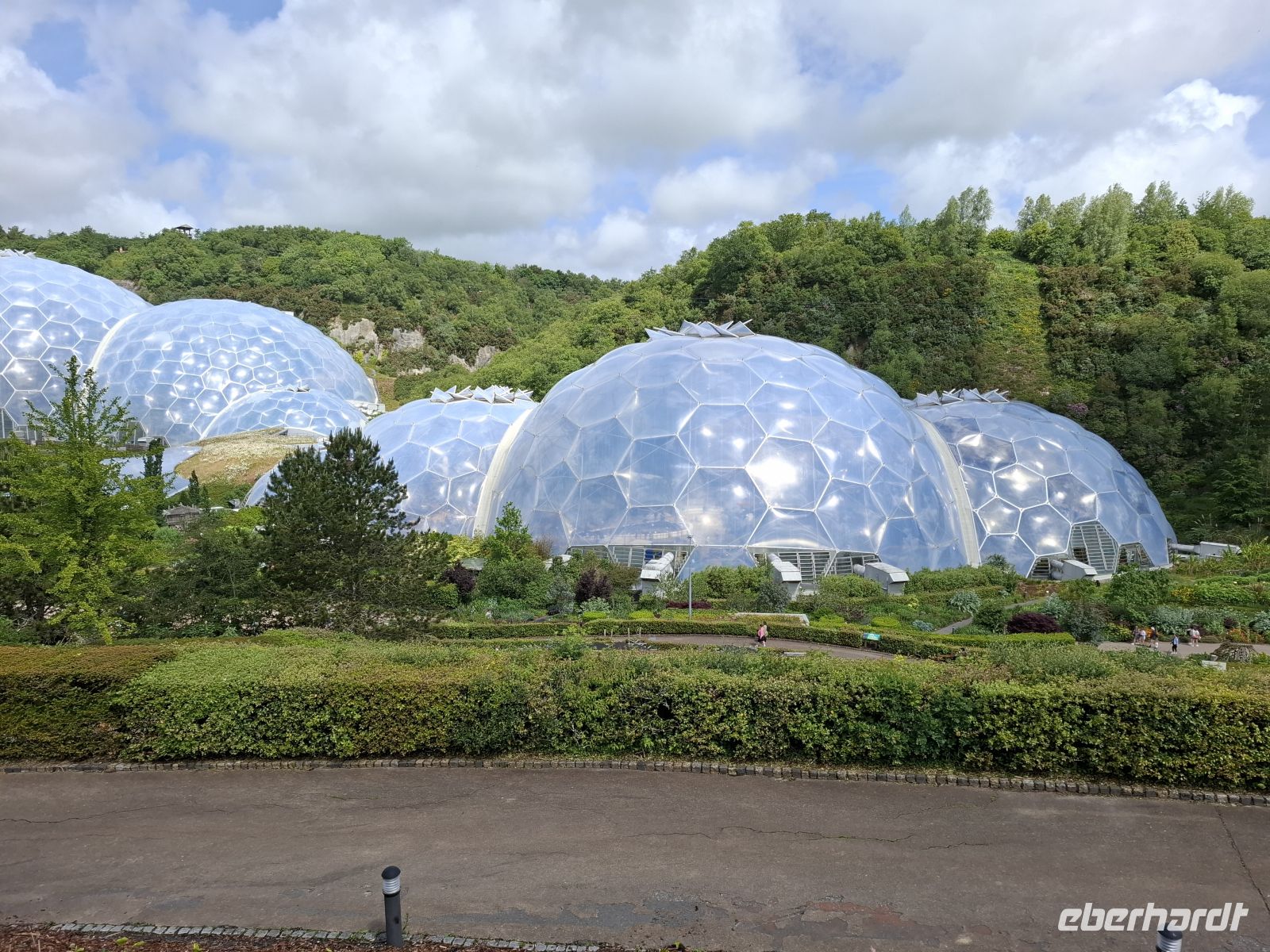 Eden Project - botanischer Versuchsgarten mit verschiedenen Vegetationszonen 