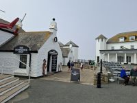 Land's End Hotel und Shop
