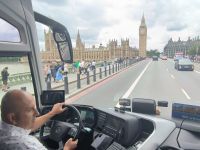 Busfahrer Daniel bei der Stadtrundfahrt London