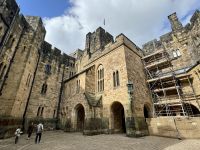 7. Tag: Zur Besenflugstunde im Alnwick Castle &ndash; &copy; Andreas Wolfsteller (Eberhardt TRAVEL)