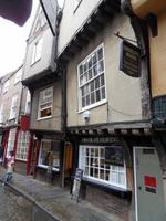 Die Häuser sind hier so schief wie in der Winkelgasse