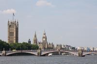 das Parlament und die Lambeth Bridge