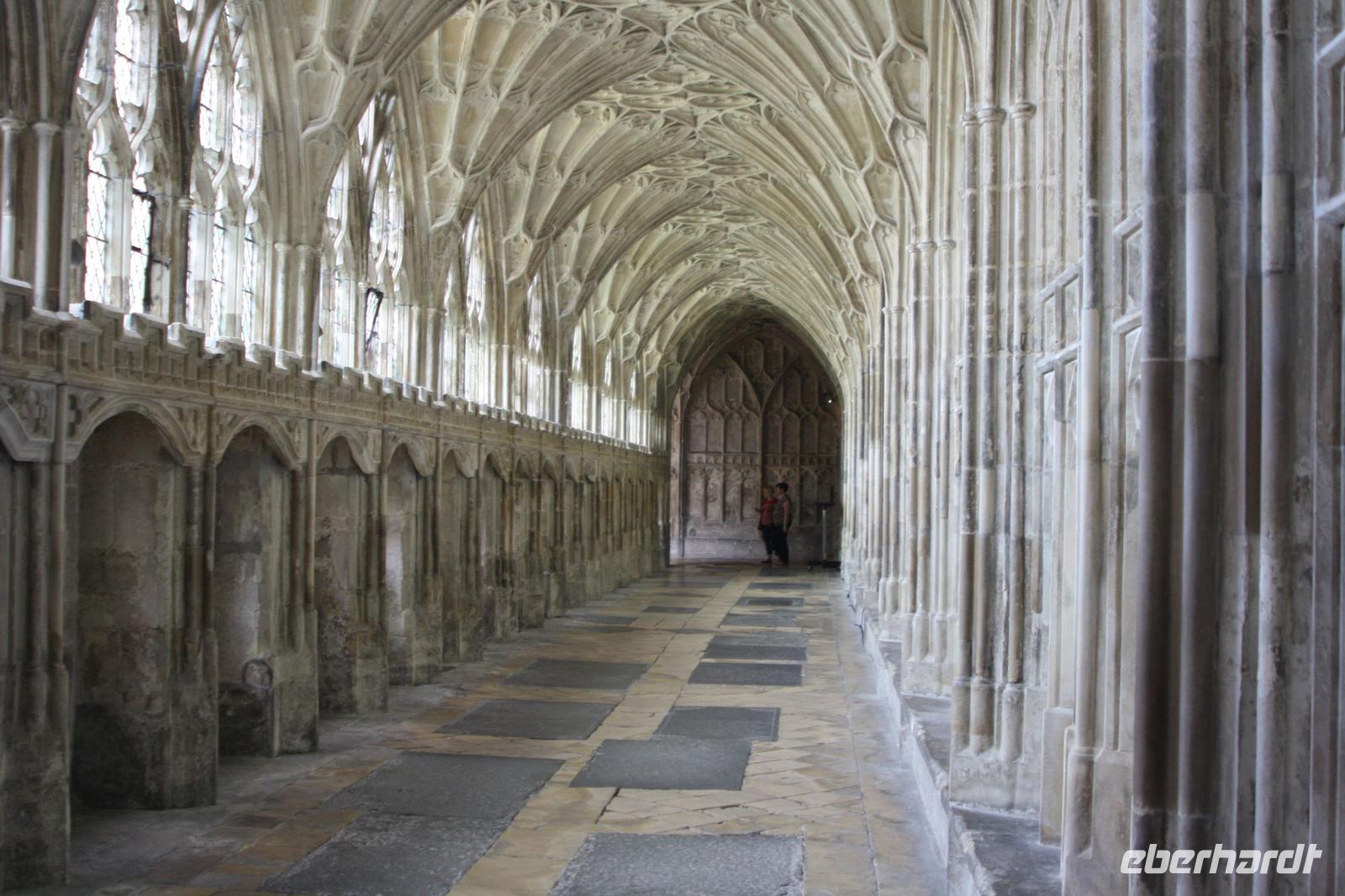 hier hat Harry Snape und Draco belauscht