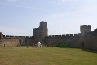 die Wiese der Peitschenden Weide im Alnwick Castle