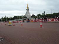vor dem Buckingham Palace