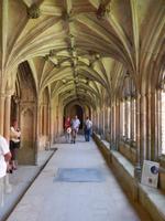 Kreuzgang der Lacock Abbey, Drehort für Harrys Flucht vor 