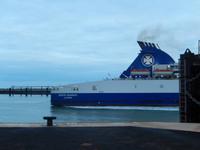 am Fährhafen in Calais