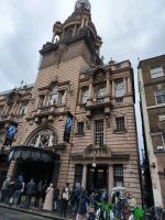 London. Oper und Bridges Place 