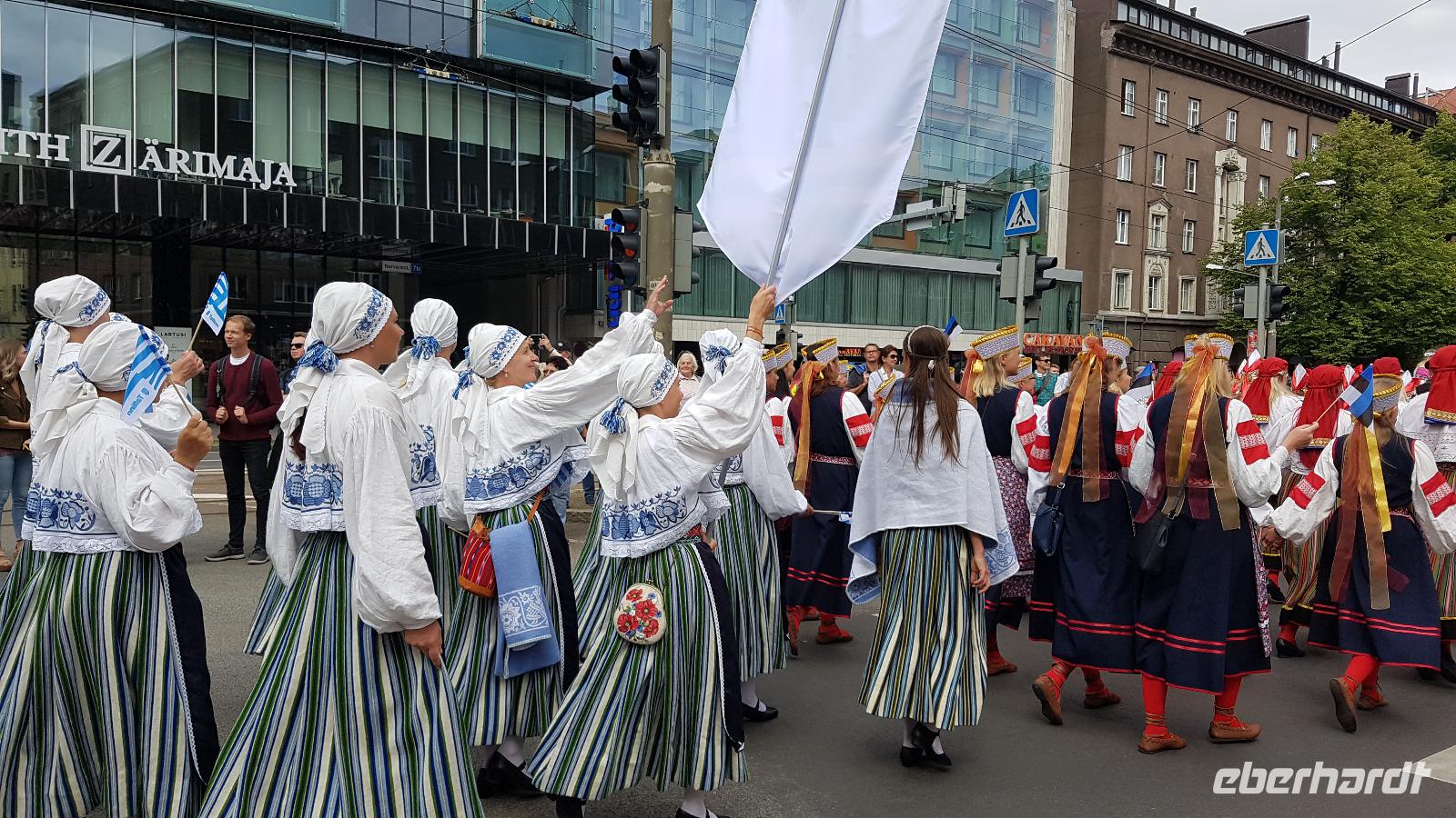 Estland, Tallinn, Umzug der Chöre