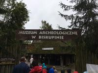 rekonstruiertes Dorf Biskupin an der Bernsteinstraße