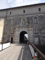 Burg Forchtenstein, Eingang