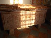 Aquileia, Basilika, einer der kostbaren Sarkophage