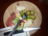 Mittagsrast beim Bauern