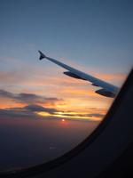 Landeanflug im Sonnenuntergang