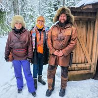 Bei Mika und seiner Frau auf der Rentierfarm 