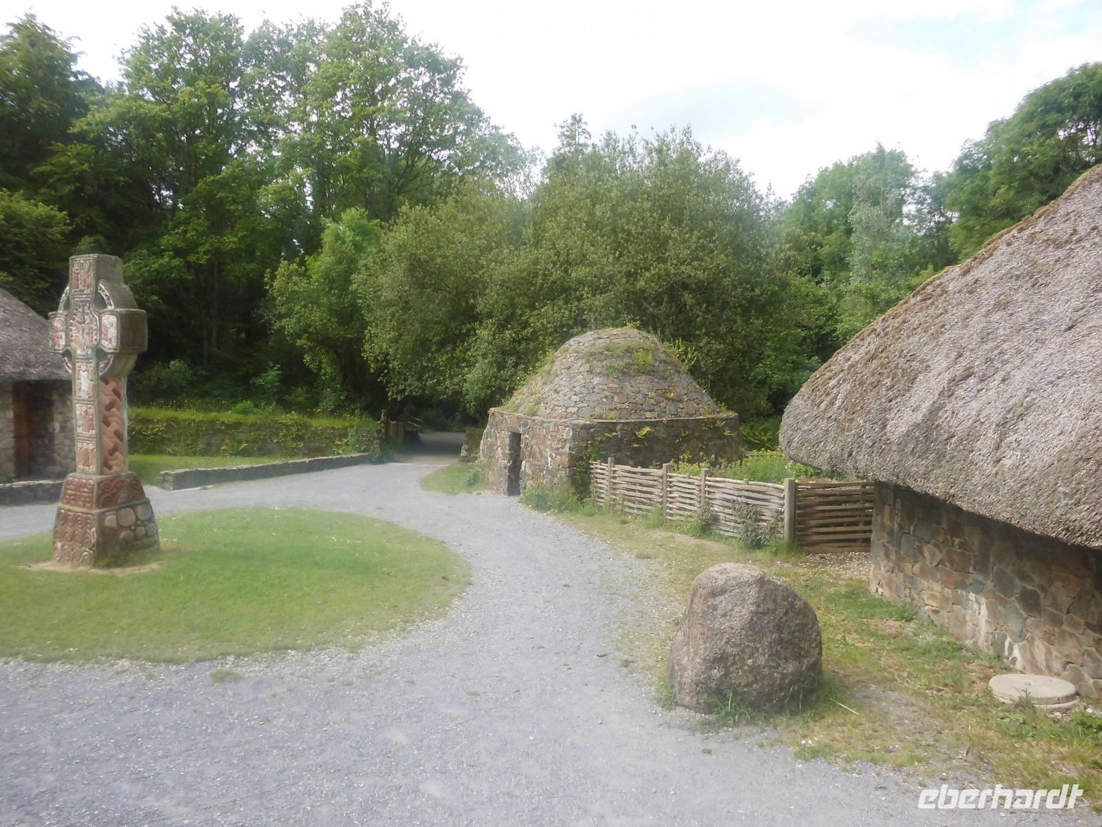nachgebautes frühchristliches Dorf im Heritage Park