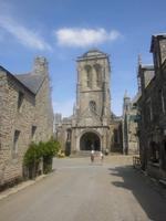 Locronan mit Kirche