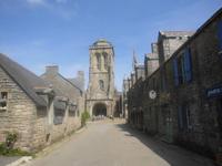 Locronan mit Kirche