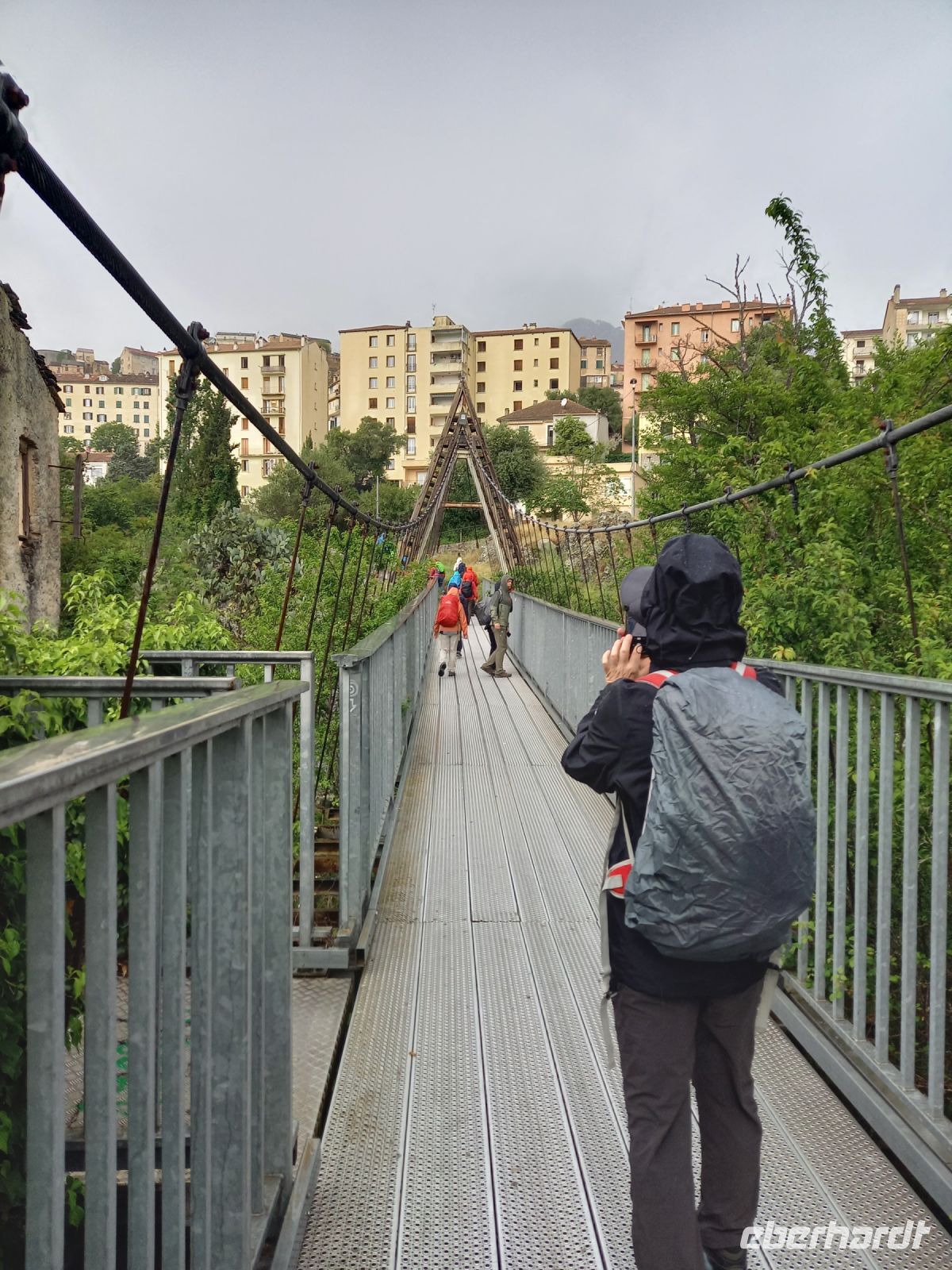 Hirtenweg mit Hängebrücke